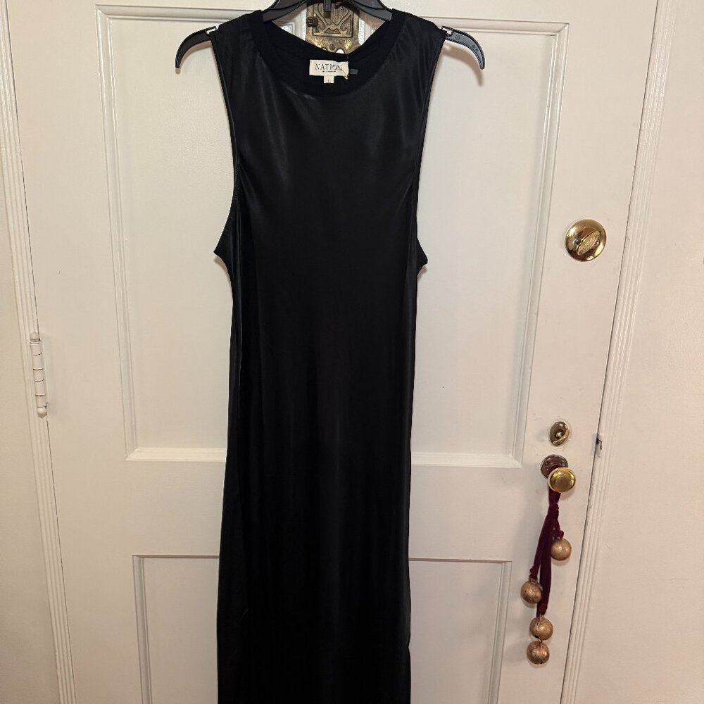 Nation Dulce Midi Dress, Silky Dress! NWT. Size Large!